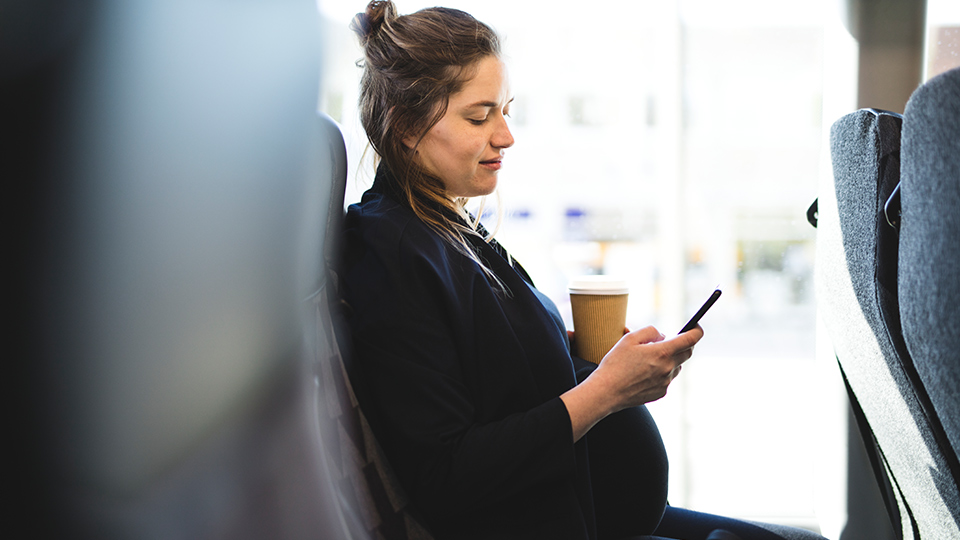 Using mobile apps during travel