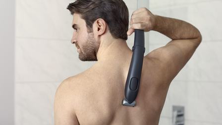 body groomer with ergonomic grip