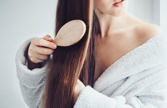 What causes split ends and hair breakage?